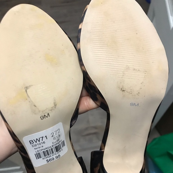 Elegant Leopard Print Open Toe Heels - Picture 4 of 4